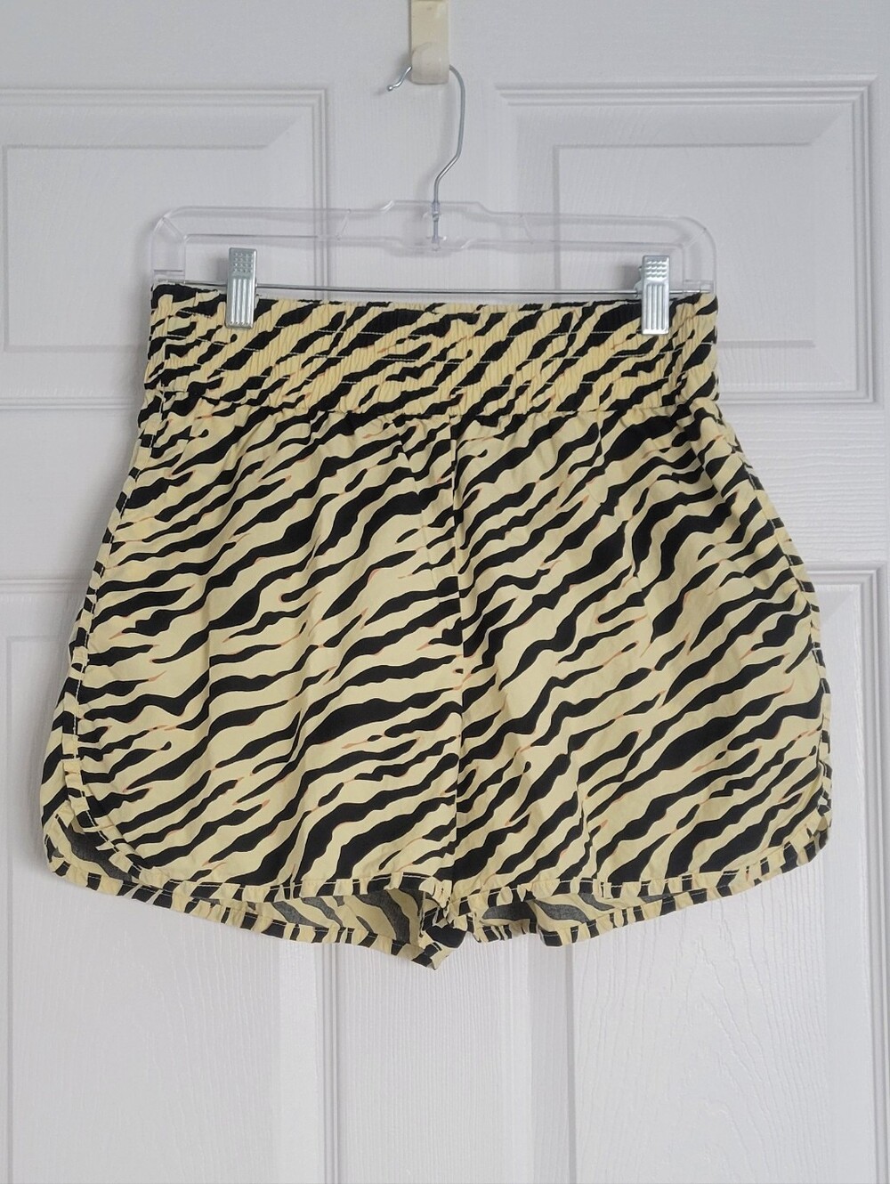 Everlane Black & Cream Zebra-Print Pull On 100% Cotton Shorts